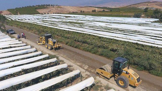 Sarıgöl’de Çiftçilerin Yollarına Asfalt Atılıyor