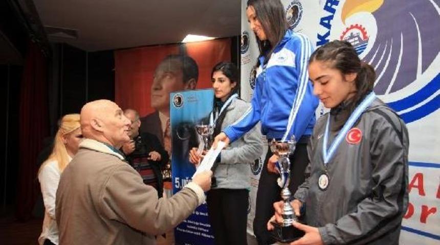 "5'inci Uğur Mumcu'yu Anma Koşusu" Kartal'da Yapıldı