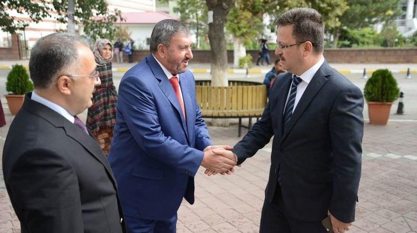 Vali &Uuml;nl&uuml;den M&uuml;ft&uuml;l&uuml;ğe Ziyaret