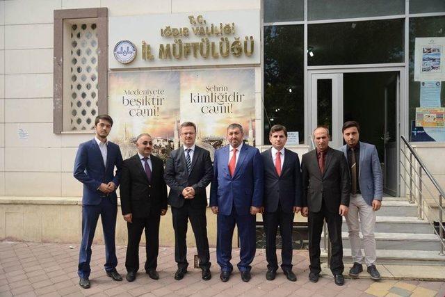 Vali &Uuml;nl&uuml;den M&uuml;ft&uuml;l&uuml;ğe Ziyaret 1