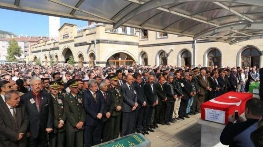 Hakkari Şehidine &Ccedil;ankırılılar'dan H&uuml;z&uuml;nl&uuml; Veda