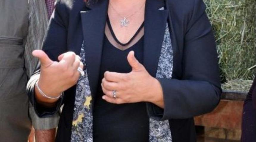 Aydın B&uuml;y&uuml;kşehir'den &Ccedil;ift&ccedil;iye Yonca Desteği