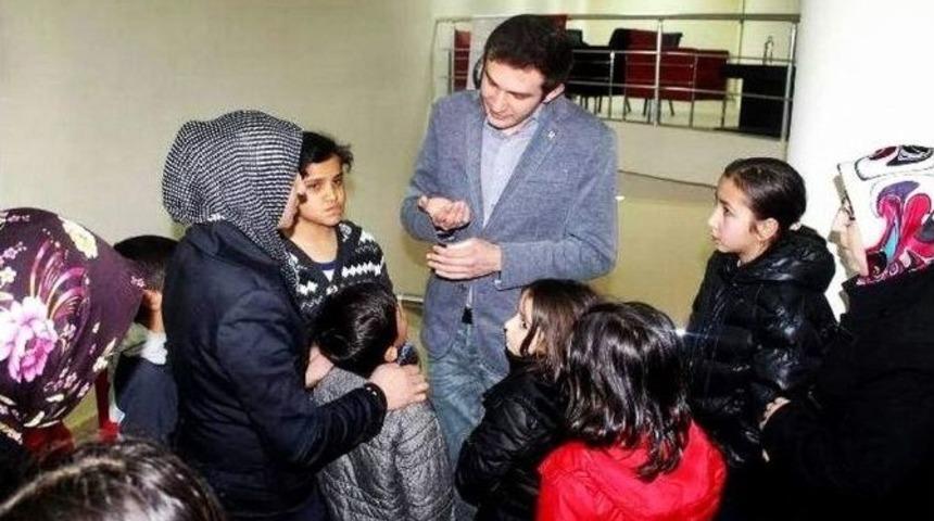 Emirdağ&rsquo;da &Ccedil;ocuklara Sağlıklı G&uuml;nler Ağız Ve Diş Sağlığı Hakkında Konferansı