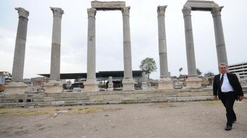 Agora'da Kazı Alanı Genişledi