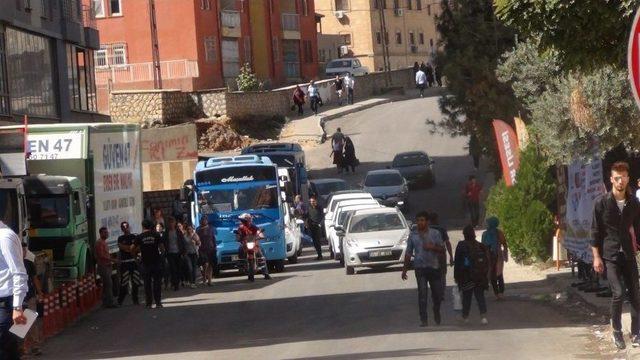 Mardin’de Kayaları Parçalamak İçin Patlatılan Dinamit Korkuttu