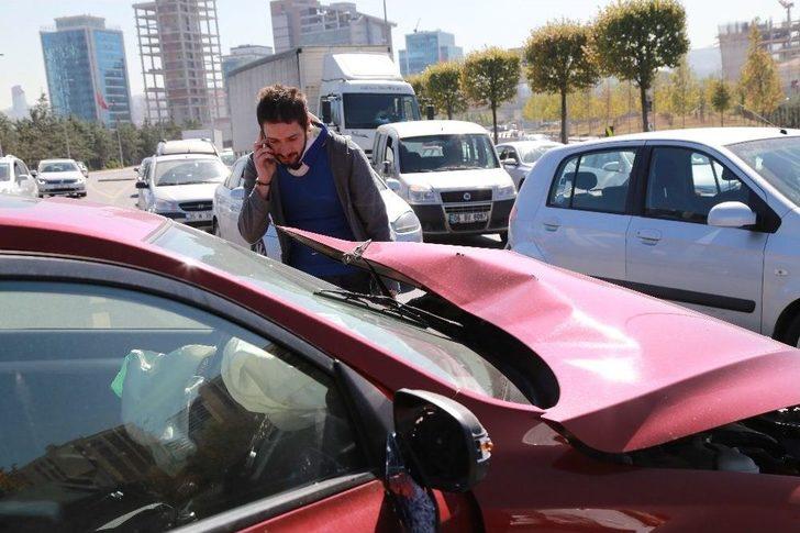 Başkent’te Aynı Noktada İki Ayrı Kaza: 2 Yaralı G1