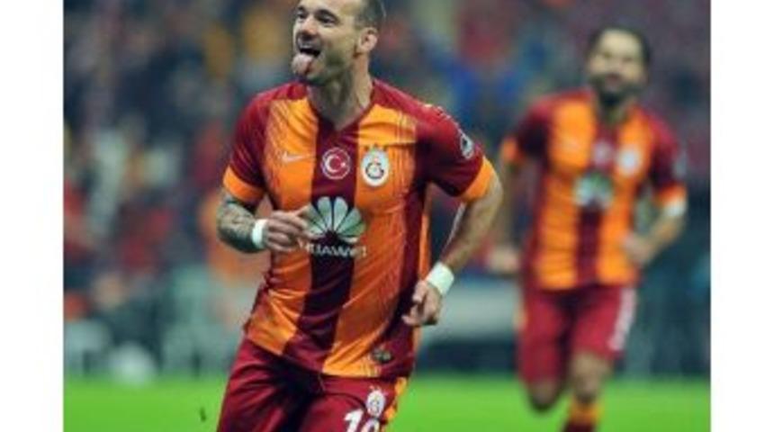 Sneıjder Atıyor, Aslan Kazanıyor