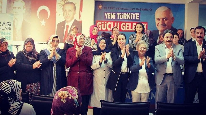 Ak Parti Seyitgazi Kadın Kolları Kongresi