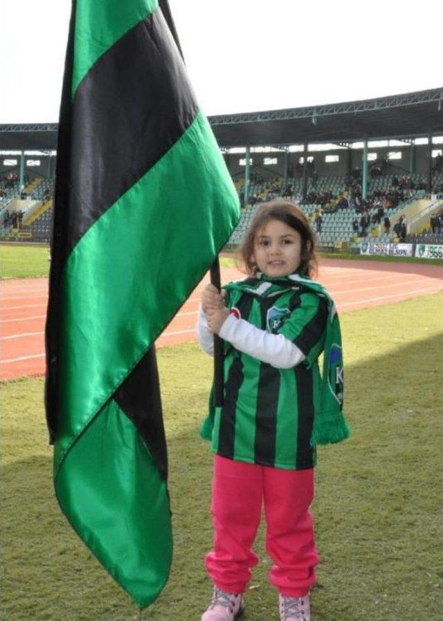 Amatör Kocaelispor'u 10 Bin Taraftarı Izledi