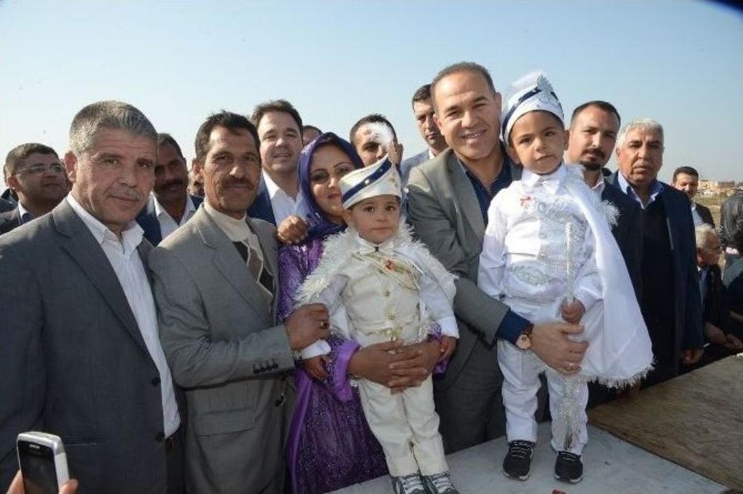 Başkan S&ouml;zl&uuml;, A&ccedil;ık Havada Yapılan S&uuml;nnet D&uuml;ğ&uuml;n&uuml;ne Konuk Oldu