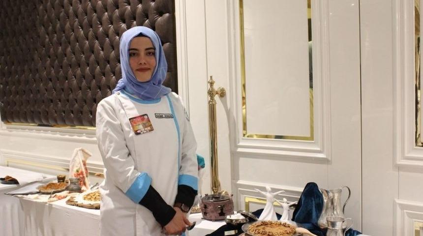 Ne&uuml; &Ouml;ğrencilerine Pastacılık Festivalinden &Ouml;d&uuml;l