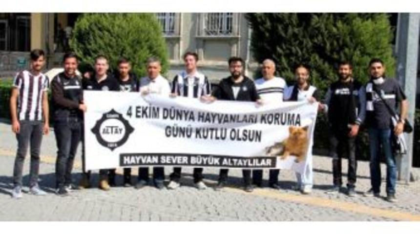 Altaylı Taraftarlardan &Ouml;rnek Davranış: Hayvan Barınağına 500 Kilogram Mama Yardımı Yaptılar