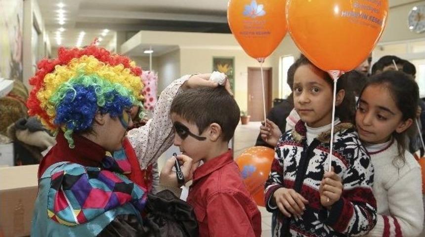 Sultanbeyli&rsquo;de Yarıyıl Şenliği Renkli G&ouml;r&uuml;nt&uuml;lere Sahne Oldu