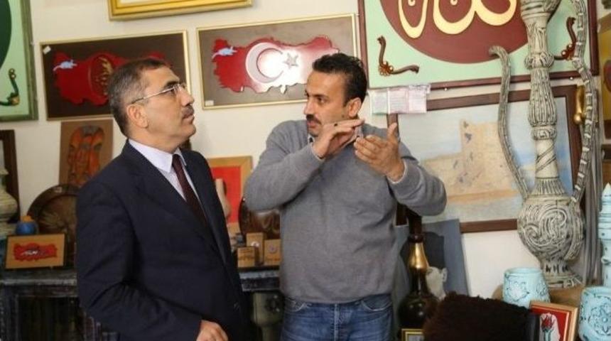 Başkan &Ccedil;elikcan&rsquo;dan B&uuml;y&uuml;ksaat Esnafına Ziyaret