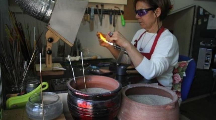 Hobileri, Ekmek Kapıları Oldu