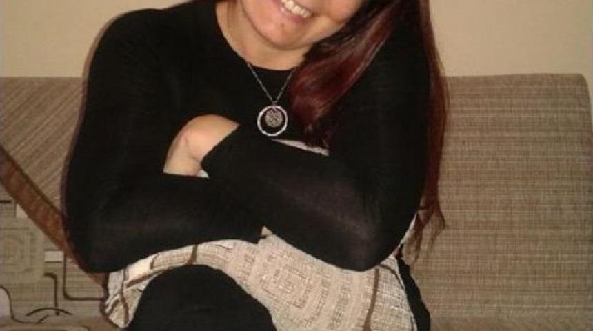 Eşinin Mezarı Yakınında Kendini Astı