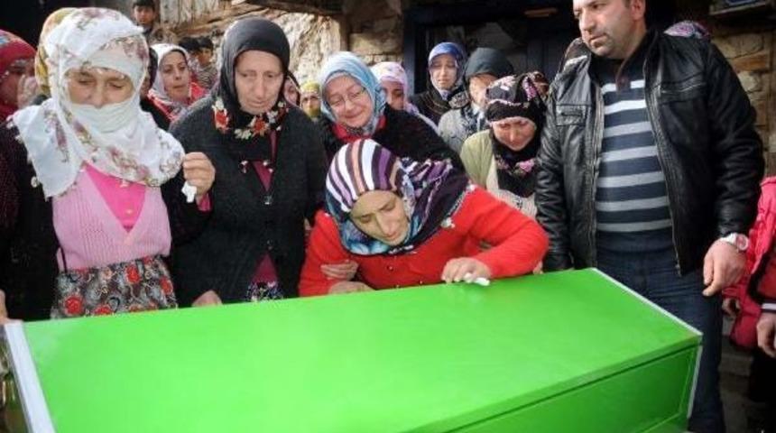 Nefessiz Kalıp &Ouml;len Yunus Emre, G&ouml;zyaşlarıyla Uğurlandı