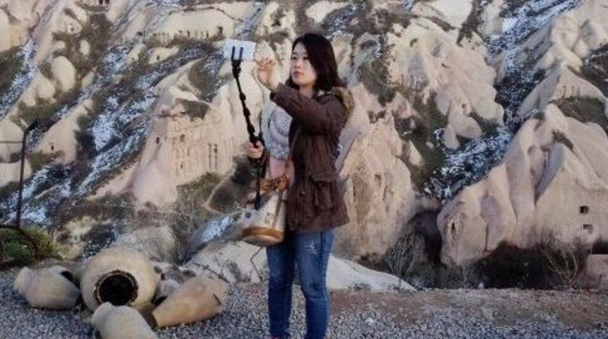 Japon Turistlerin Kapadokya’da Selfie Merakı