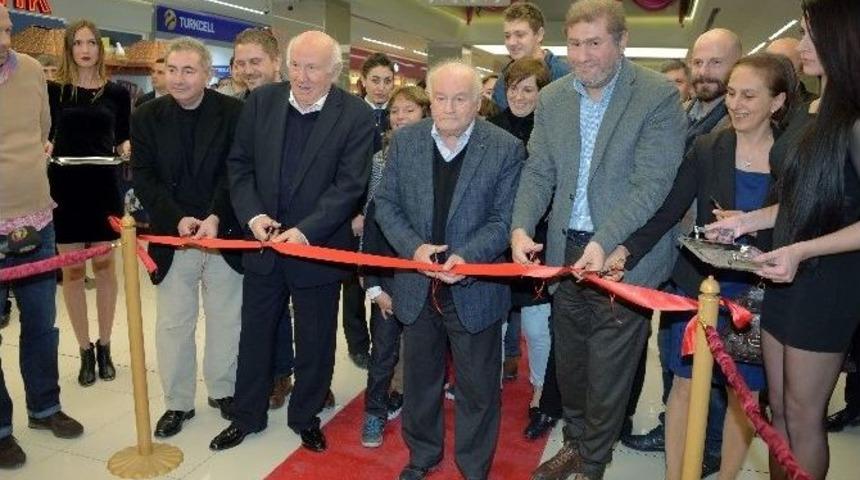 İzmir Park&rsquo;a G&ouml;rkemli A&ccedil;ılış