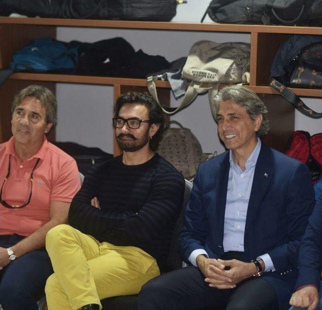 Aamir Khan, Sulukule Sanat Akademisi&rsquo;ne Hayran Kaldı 1