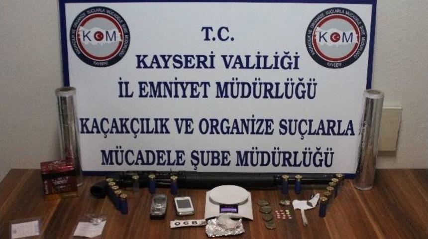 Hırsızlar &Ccedil;aldıkları &rsquo;sal&ccedil;a&rsquo; Ve &rsquo;turşu&rsquo; İle Yakalandı