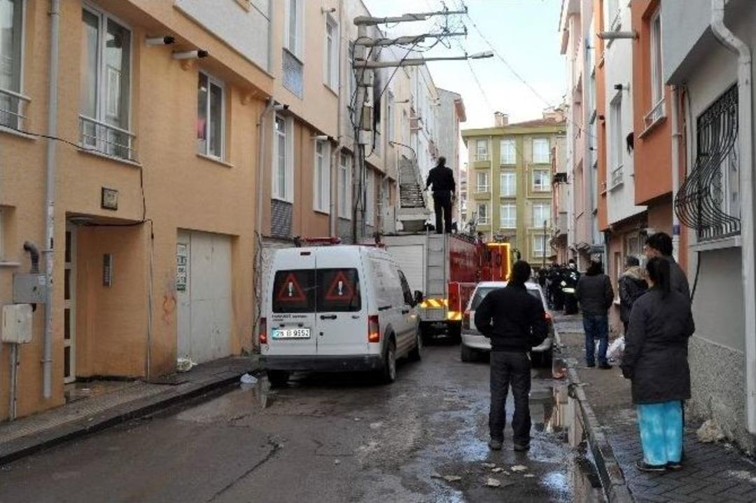 Eskişehir&rsquo;de Ev Yangını