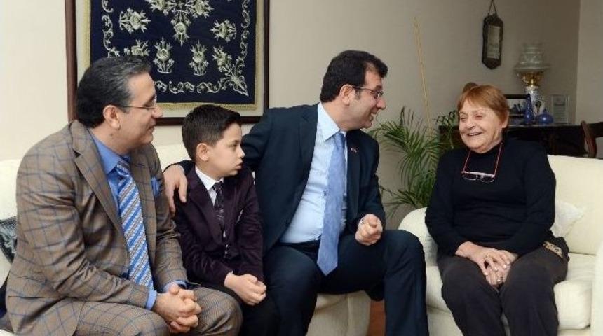 Rauf Denktaş’ın Eşine Sürpriz Ziyaret