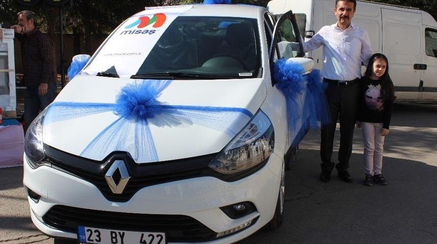 Dalga Ge&ccedil;iyorlar Zannetti &rsquo;araba&rsquo; Kazandı