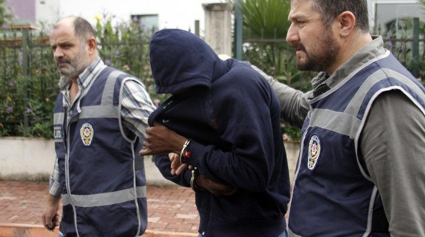 Antalya&rsquo;da Fuhuş Yaptıran Yeni Gineli &Ouml;ğrenci Adliyeye Sevk Edildi