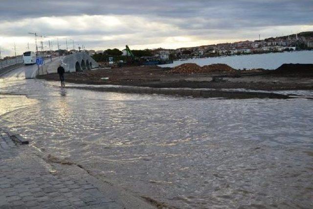 g&ouml;n&uuml;l Yolu  Sular Altında Kaldı 2
