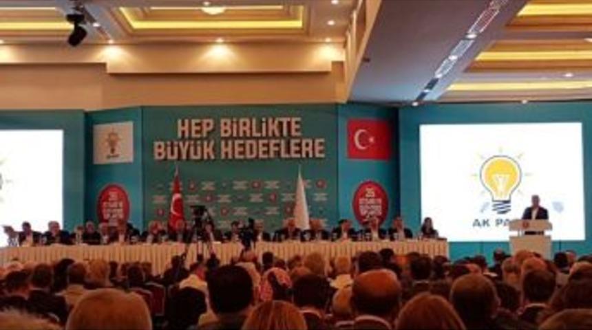 Başbakan Yıldırım&rsquo;dan Ak Parti Kampının İkinci G&uuml;n&uuml;nde &Ouml;nemli Mesajlar