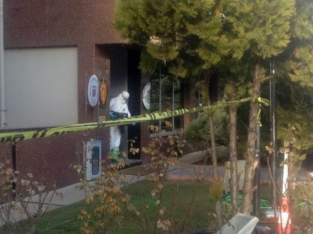 B&uuml;y&uuml;kel&ccedil;iliklerdeki Ş&uuml;pheli Paket Paniği