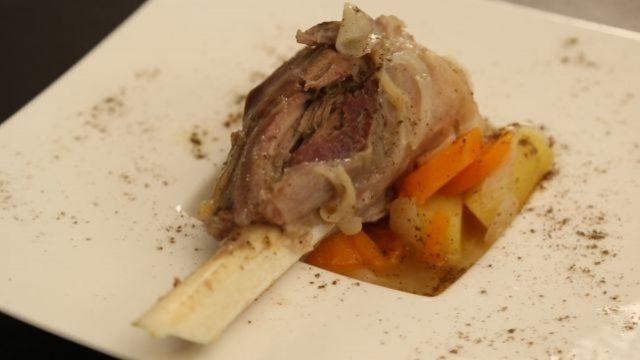 Et haşlama nasıl servis edilir?