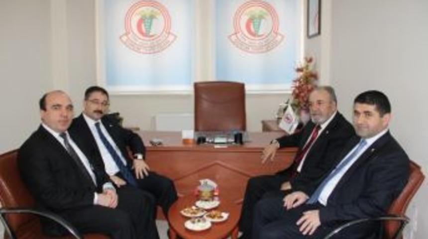 Ak Parti’den Tabip Odası’na Kutlama Ziyareti