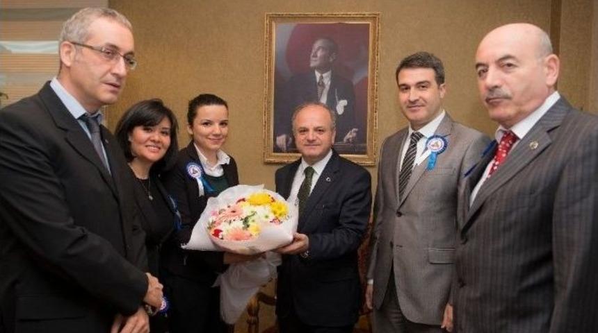 Vali &Ccedil;akacak, D&uuml;nya G&uuml;mr&uuml;k G&uuml;n&uuml;&rsquo;n&uuml; Kutladı