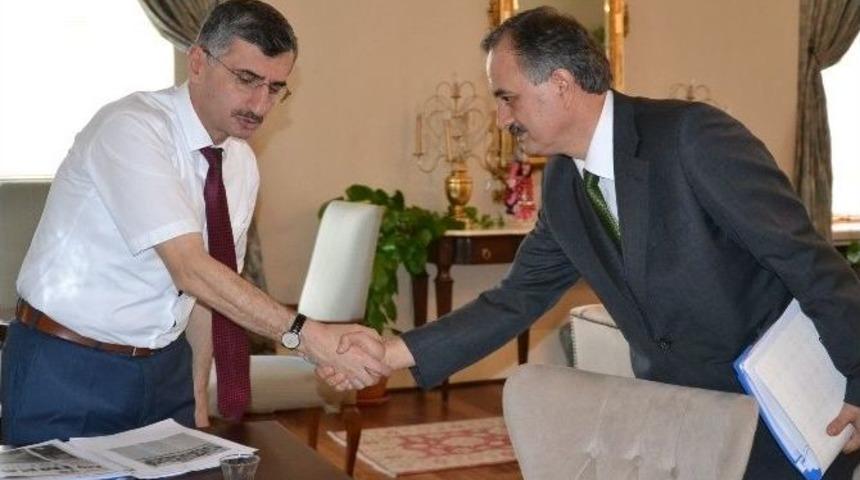 Manisa İş-kur M&uuml;d&uuml;r&uuml; Salim Eroğlu Vali Bektaş&rsquo;ı Ziyaret Etti