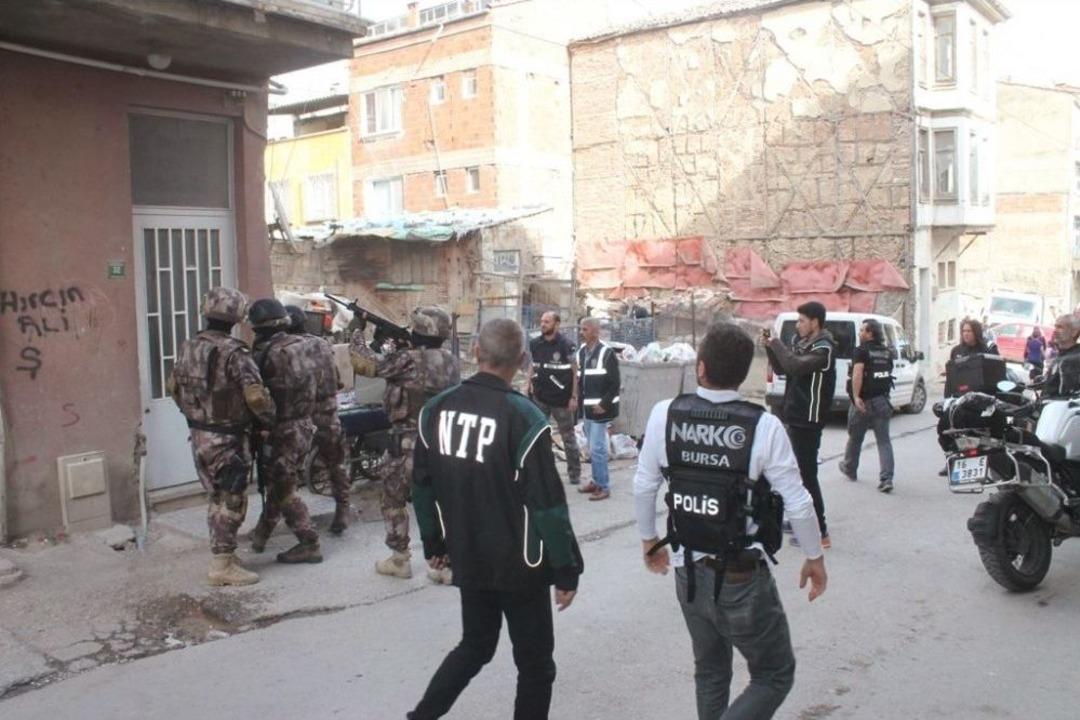 Gemlik&rsquo;te Dev Uyuşturucu Operasyonu