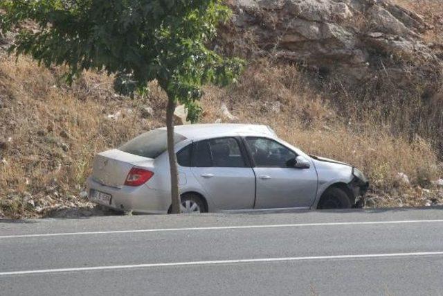 Şanlıurfa'da Otomobil Devrildi: 4 Yaralı