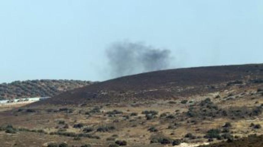 Sınırdan Dumanlar Y&uuml;kseldi