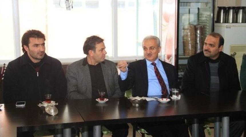 Erzincan Belediyesi Esnaf Toplantılarına Devam Ediyor