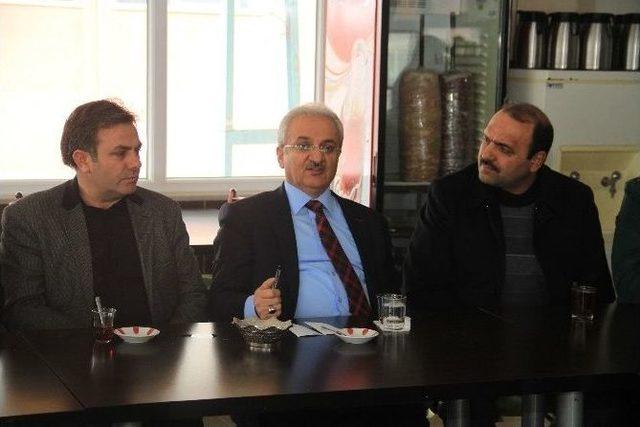 Erzincan Belediyesi Esnaf Toplantılarına Devam Ediyor