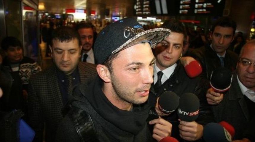 Tolgay Arslan İstanbul&rsquo;da