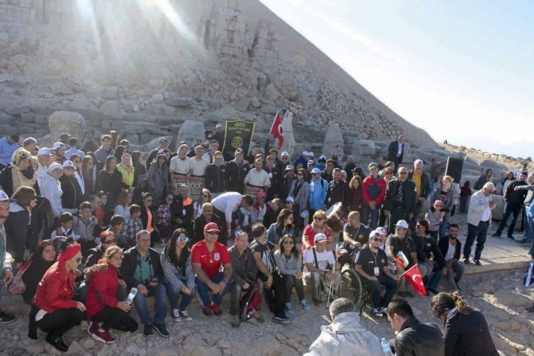 Nemrut Dağı Zirvesinde Konser