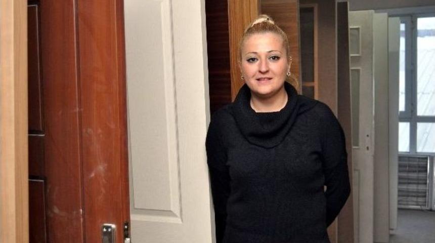 Mobilya Sekt&ouml;r&uuml;ne Kadın Eli Değdi