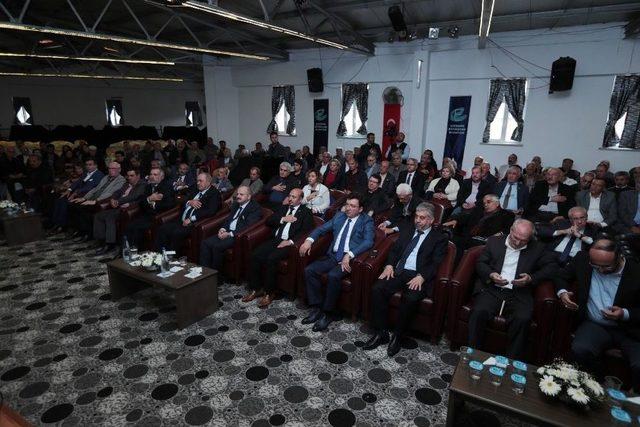 Hacı Bektaş Veli Anadolu Kültür Vakfı, Aşure Ve Yemek Günü Düzenledi