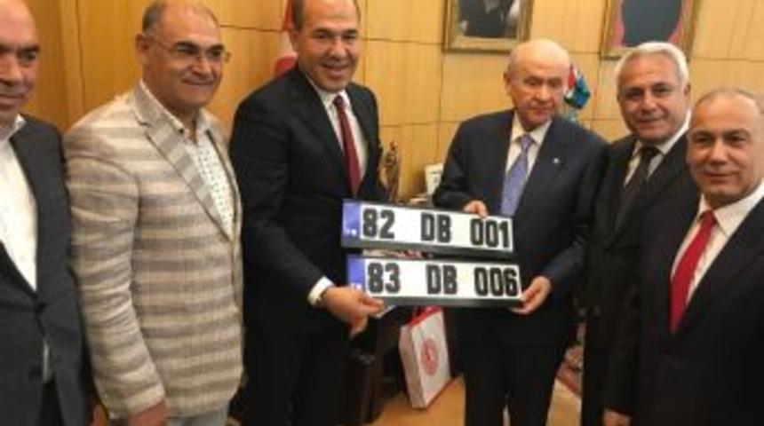 Başkan S&ouml;zl&uuml;&rsquo;den Bah&ccedil;eli&rsquo;ye Kerk&uuml;k Ve Musul Plakaları