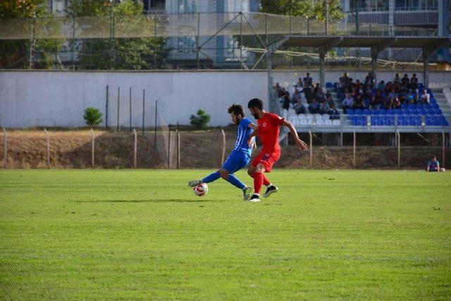 Tff 3. Lig: Erbaaspor: - Bergama Belediyespor: 2 1