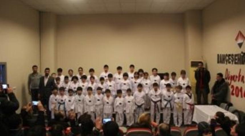 Diyarbakır Bah&ccedil;eşehir Koleji&rsquo;nde Taekwondo Terfi Sevinci