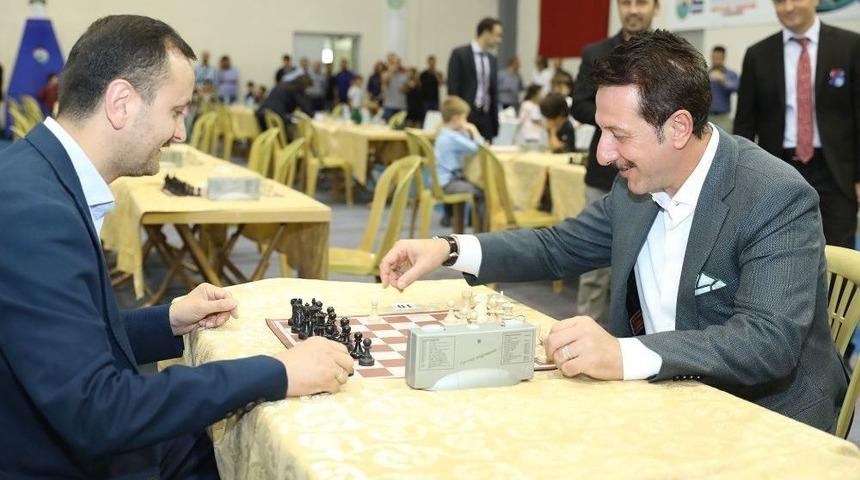 İlkadımlı Minikler Satran&ccedil; Turnuvasında Buluştu