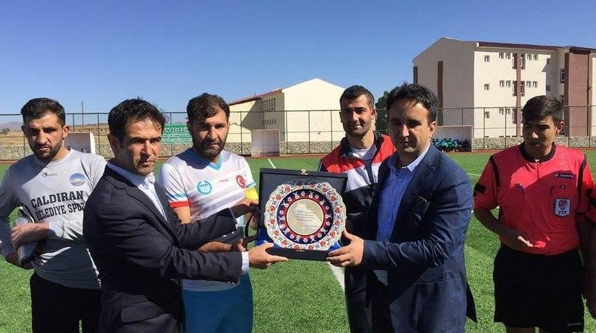 Kaymakam D&uuml;ndar&rsquo;dan Futbolculara Moral